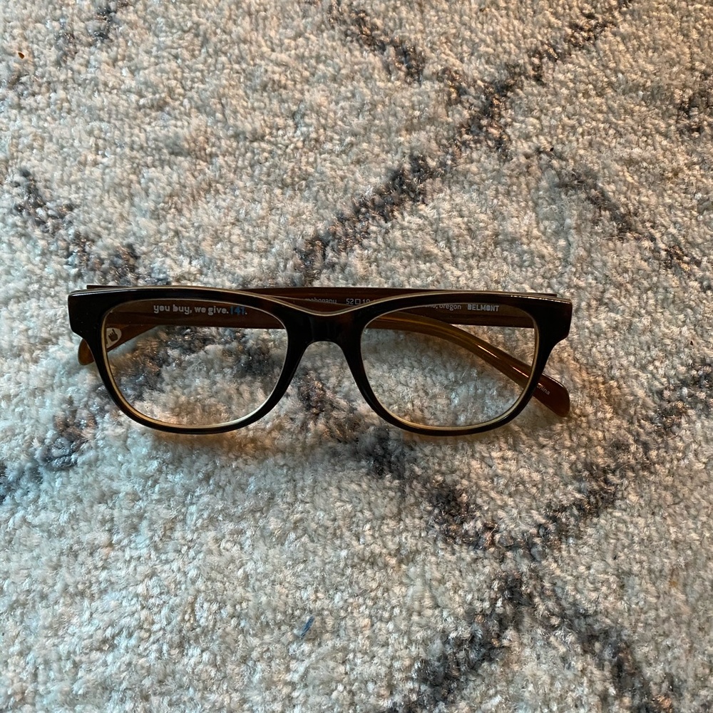 Non-prescription glasses